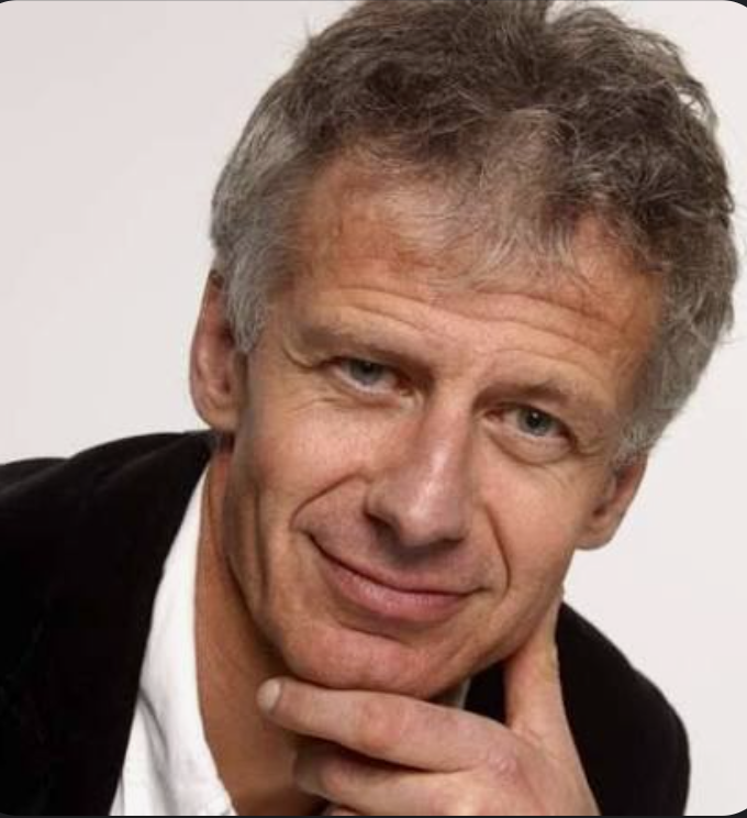Dr Yvon Perrillat